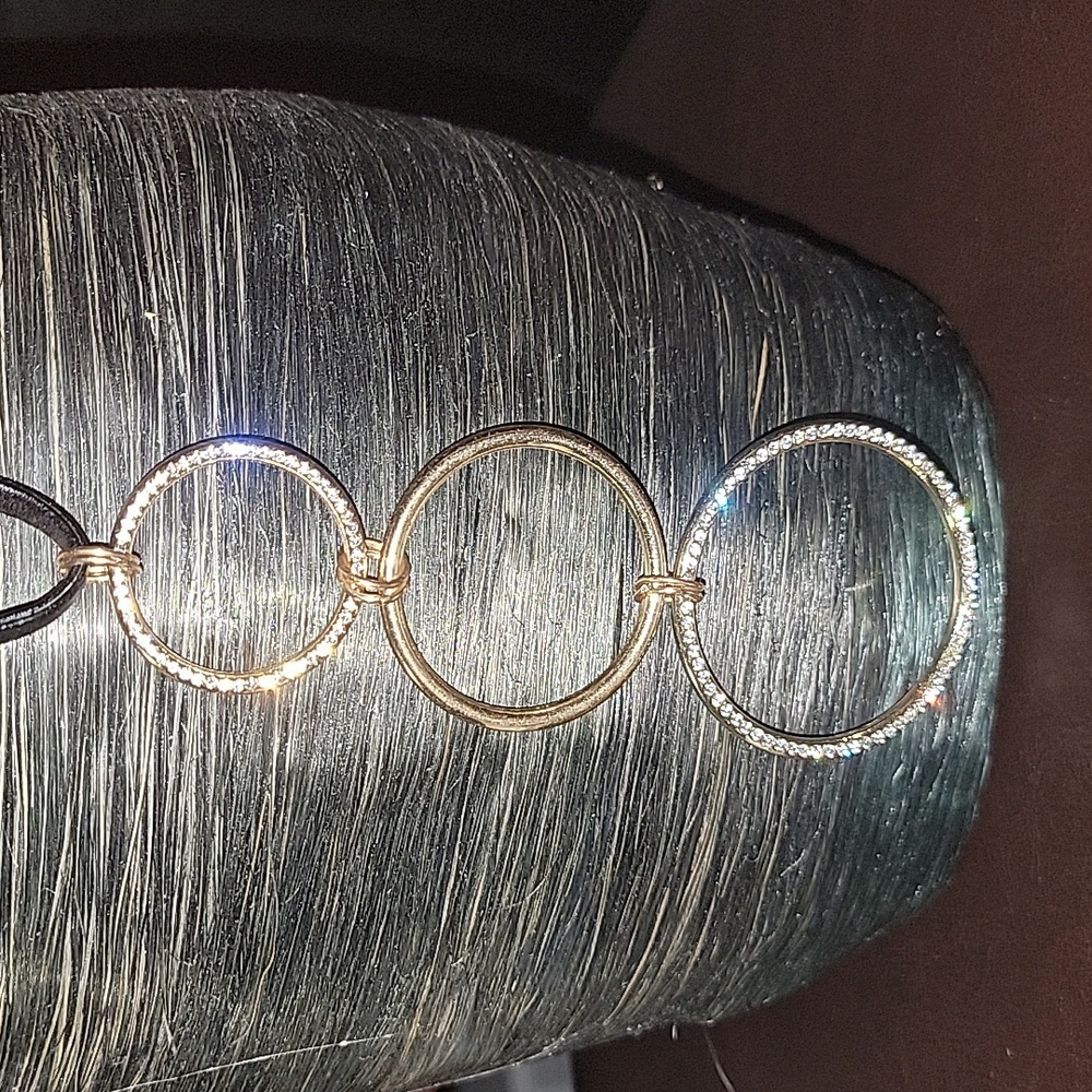 Hoops - Picture 3 of 3